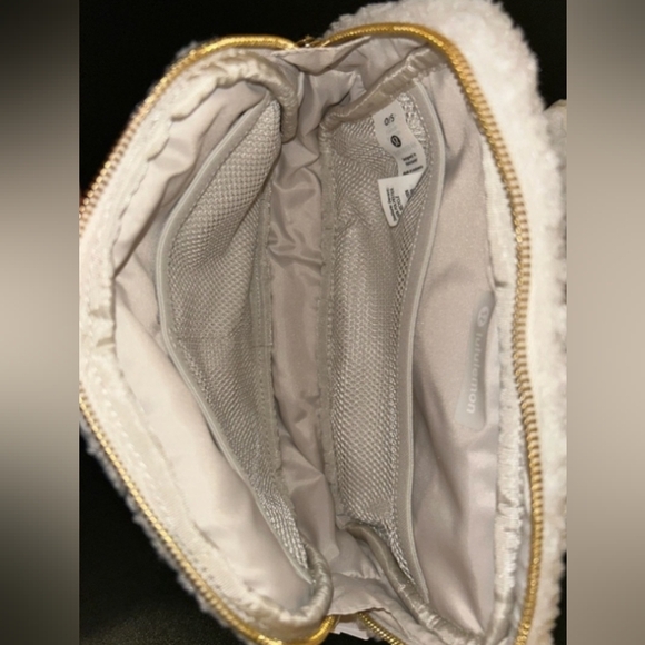 NWT Lululemon Fleece Belt Bag Large - Picture 14 of 16